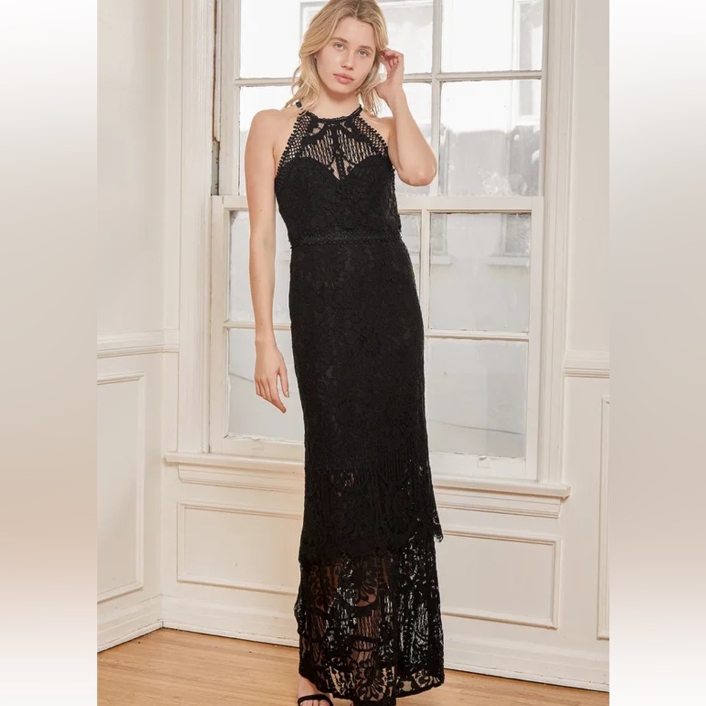 Lulu’s Magic in the Moment black lace tiered dress